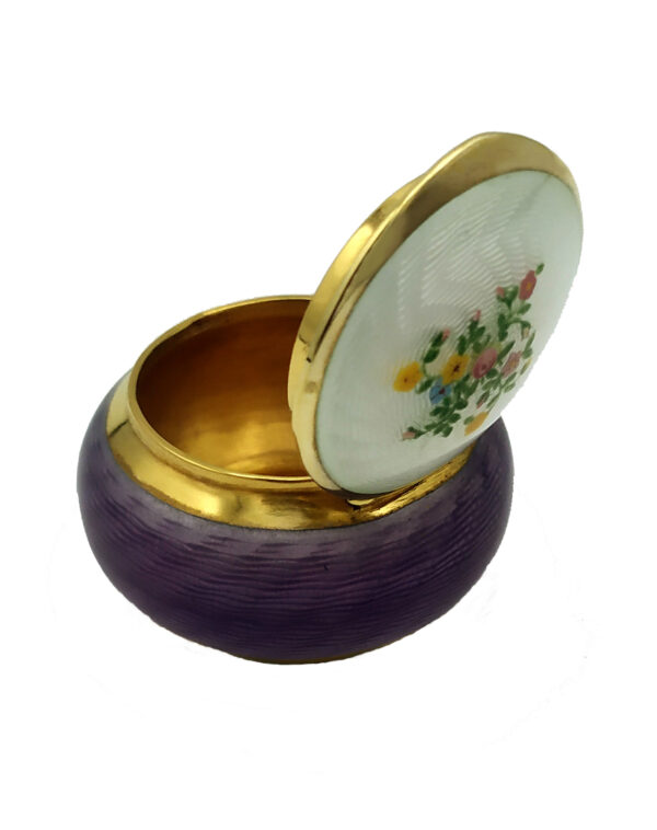 Pill Box Round guillochè and hand-painted miniature Salimbeni. - Image 2