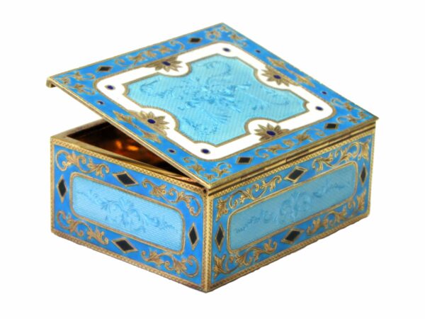 Sterling Silver Shaped Snuff Box in Engraved by Hand with Fire Enamel 3 Colors - Image 2