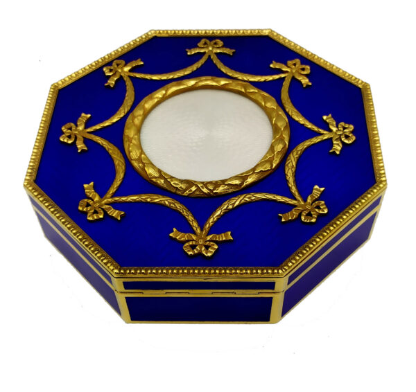 Table Box Russian Impero Style Ornaments on Blue and White Enamel Salimbeni - Image 3