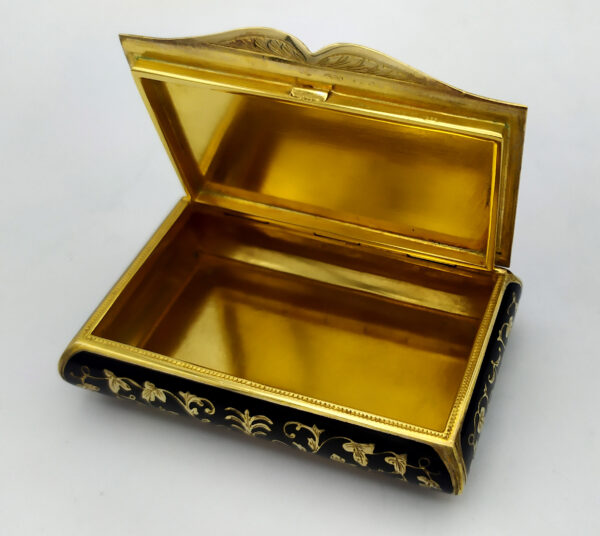 Snuff Box Hand-Engraved Black and White Enamel Guilloche Salimbeni - Image 6