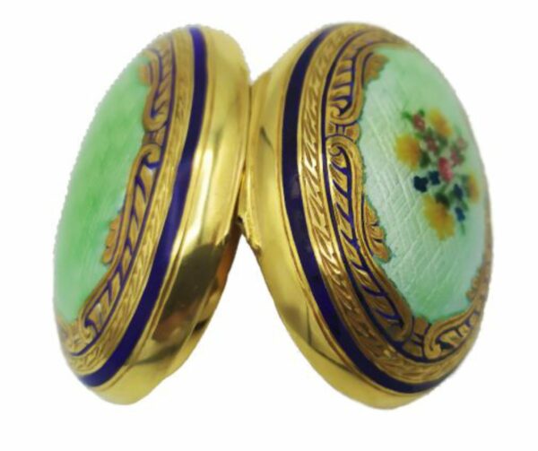 Oval Snuff Box or Pill Box Guilloche Enamel Hand-Painted Floral Wreath Salimbeni - Image 6