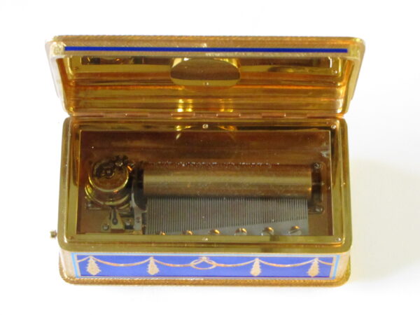 Musical Box Salimbeni table box with mechanical musical movement with 3 different motifs, detail of inside mechanical part