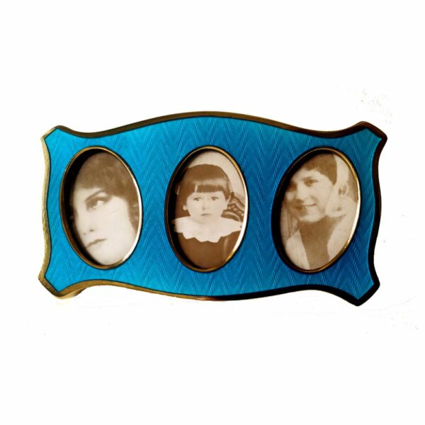 Salimbeni Shaped frame for 3 photographs sea colour.