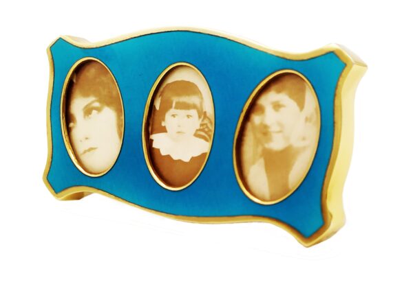 Salimbeni Shaped frame for 3 photographs sea colour. - Image 2