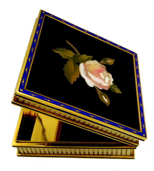 Salimbeni table Box with Rose fine Mosaic in Semiprecious Stones pure Gold Paillons and enameled Sterling Silver. 15