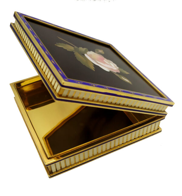 Salimbeni table Box with Rose fine Mosaic in Semiprecious Stones pure Gold Paillons and enameled Sterling Silver. 16