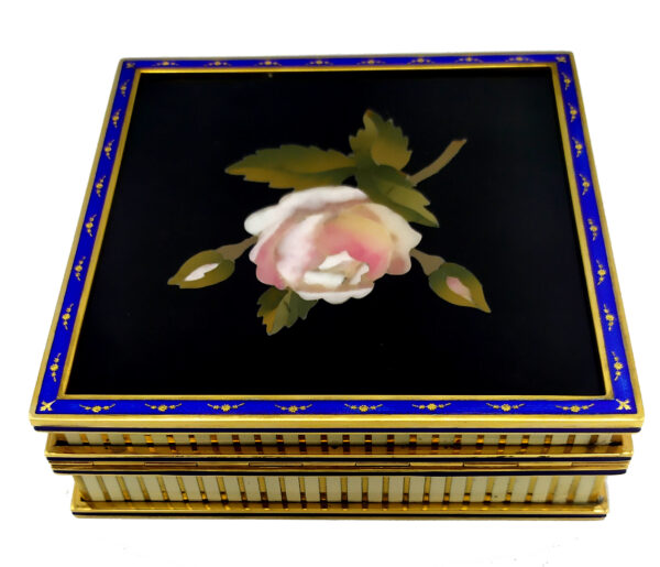 Salimbeni table Box with Rose fine Mosaic in Semiprecious Stones pure Gold Paillons and enameled Sterling Silver. 17