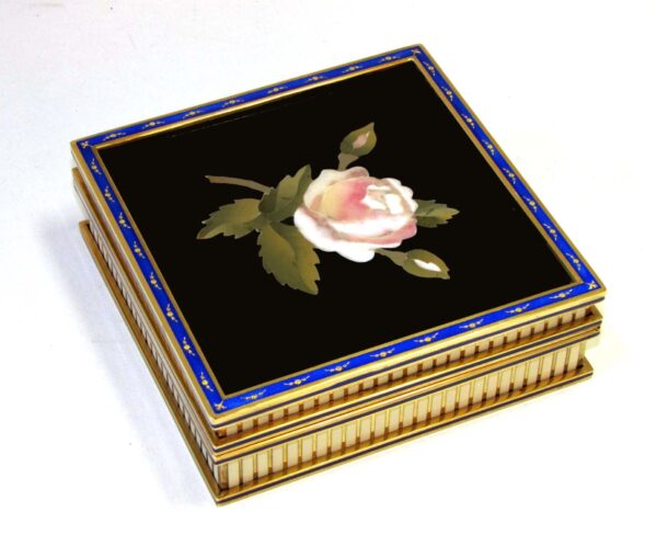 Salimbeni table Box with Rose fine Mosaic in Semiprecious Stones pure Gold Paillons and enameled Sterling Silver. 3