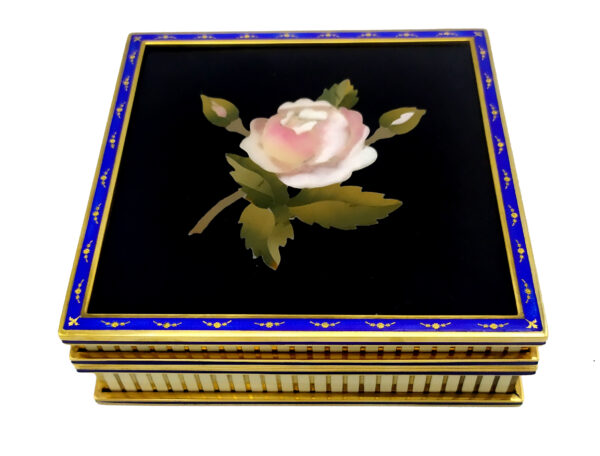 Salimbeni table Box with Rose fine Mosaic in Semiprecious Stones pure Gold Paillons and enameled Sterling Silver. 9