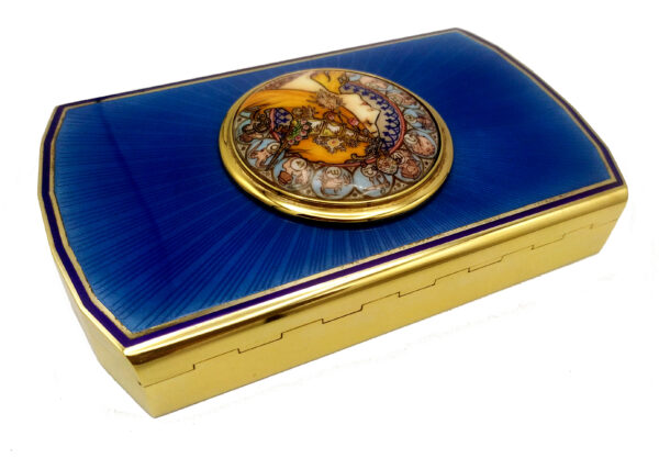 Salimbeni Renaissance style table box with fine rectangular miniature 1 scaled