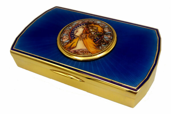 Table Box Renaissance Style with Fine Rectangular Miniature - Image 6