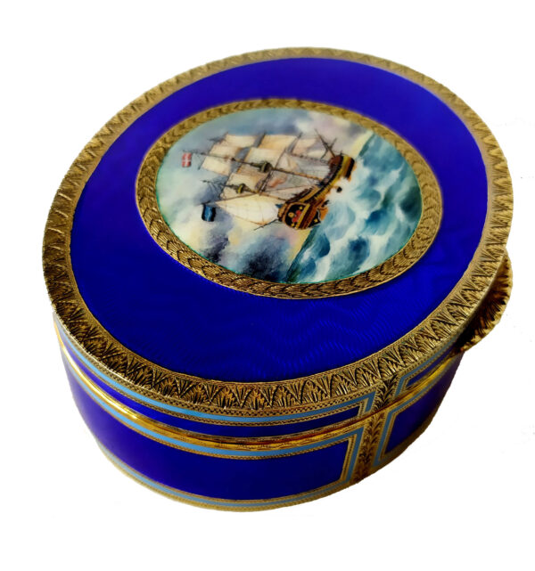 Table Box Oval in 925/1000 sterling silver gold plated with translucent fire enamels on guillochè with fine hand-engraving of the edges and with beautiful miniature sailboat enameled and hand-painted by painter Renato Dainelli