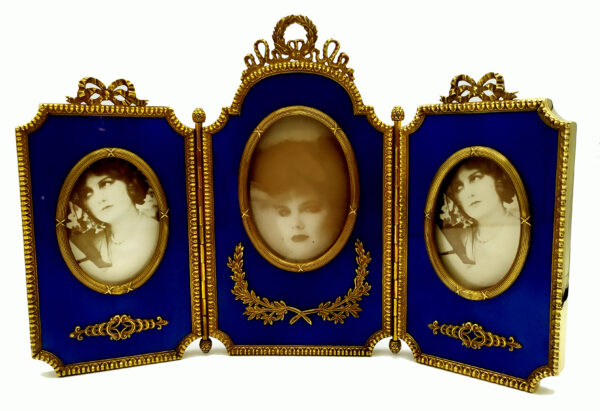 Photo frame Triptych hinged shaped frame for 3 photographs Salimbeni main Image scaled